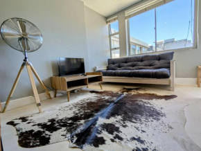 Modern Studio with Balcony in Prime Sea Point